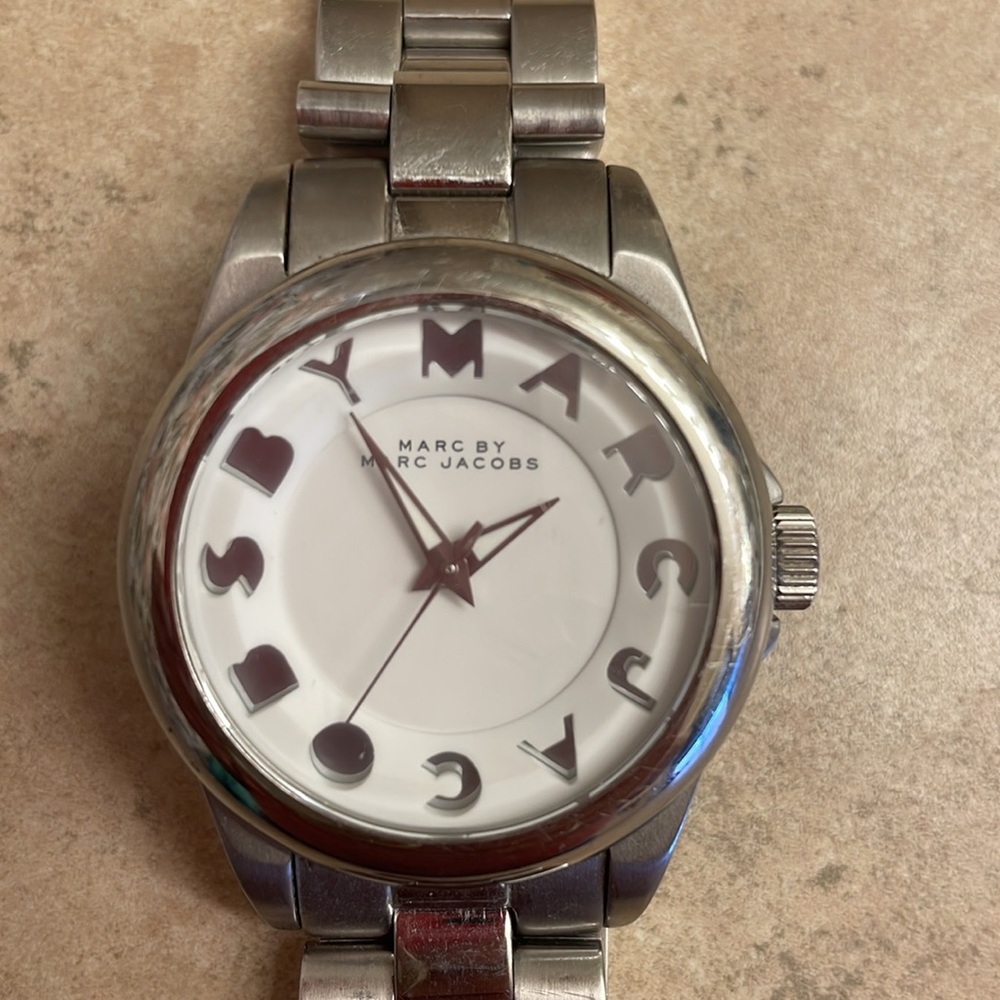 Marc Jacobs - Picture 2 of 2